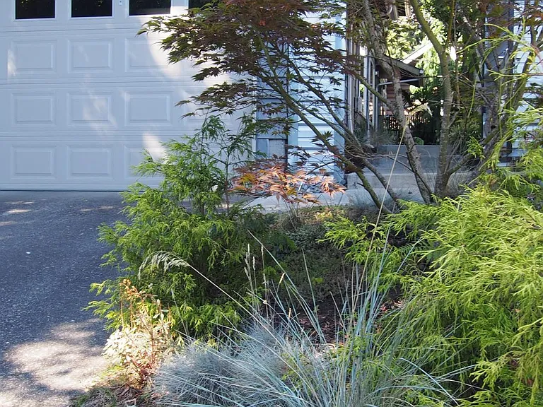 7427 NE 6th Ave — Photo 1
