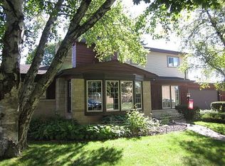 1201 N 9th St, Manitowoc, WI 54220