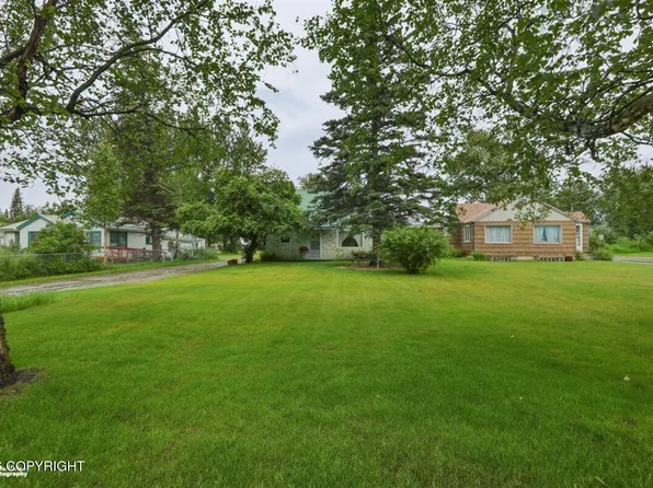 549 E Arctic Ave, Palmer, AK 99645