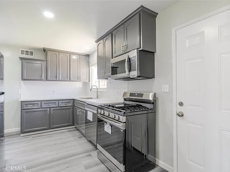 44961 5th St E — Photo 10