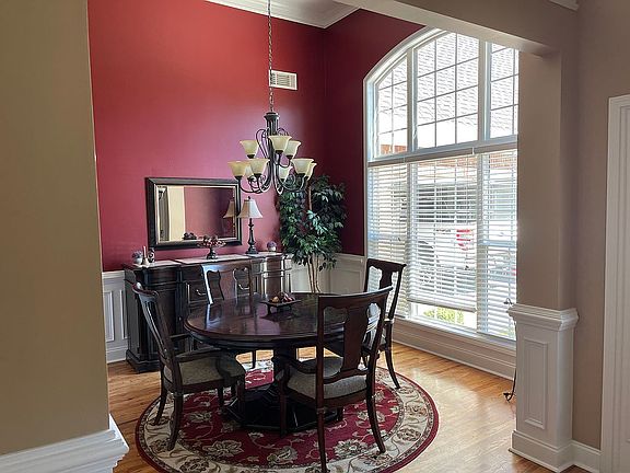 4th image of 25 Northwood Creek Way
