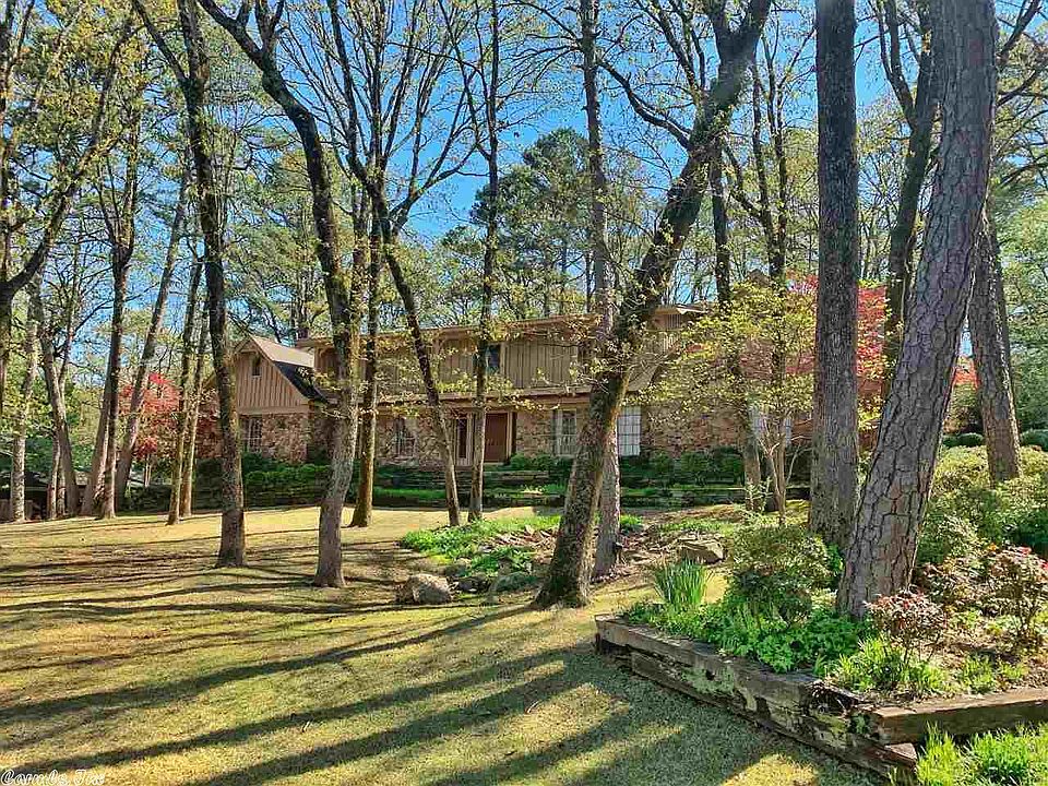 2nd image of 356 Valley Club Cir