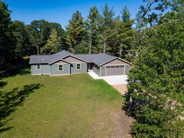 W4306 Red Pine Dr, Necedah, WI 54646
