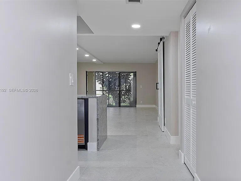 193 Lakeview Dr #103 — Photo 8