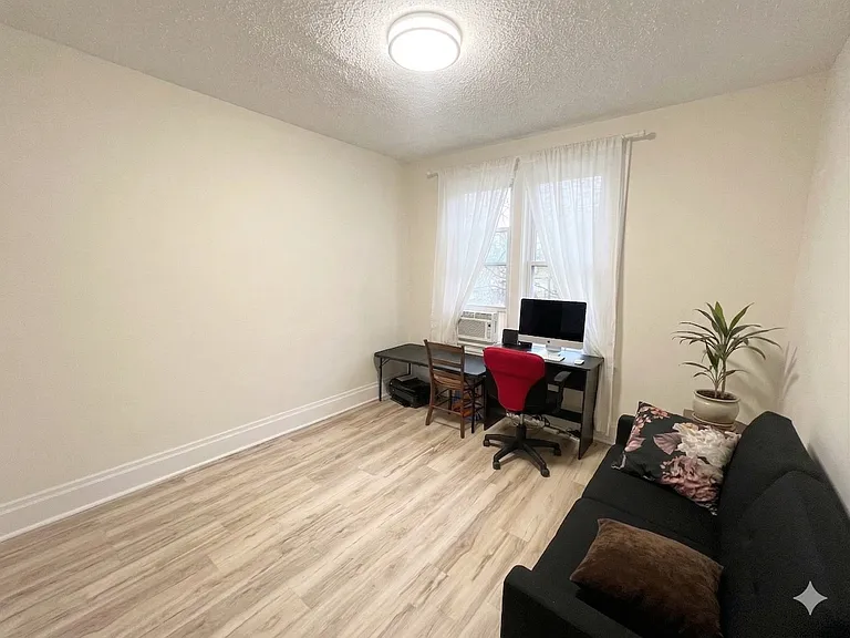 828 Collins Avenue — Photo 7