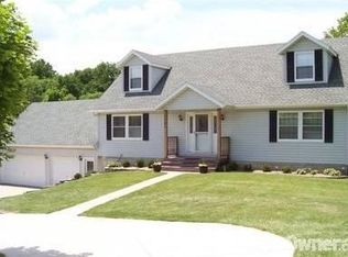 1140 N Greenwood St, Spring Valley, IL 61362