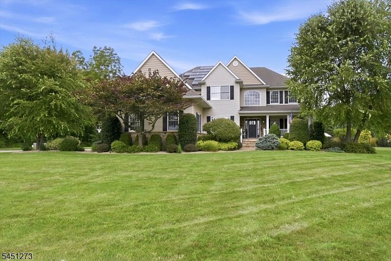 1st image of 54 W Valley Brook Rd