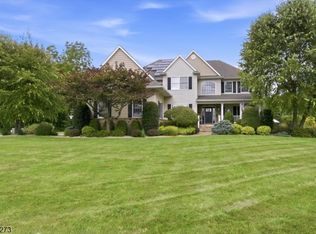 54 W Valley Brook Rd, Long Valley, NJ 07853