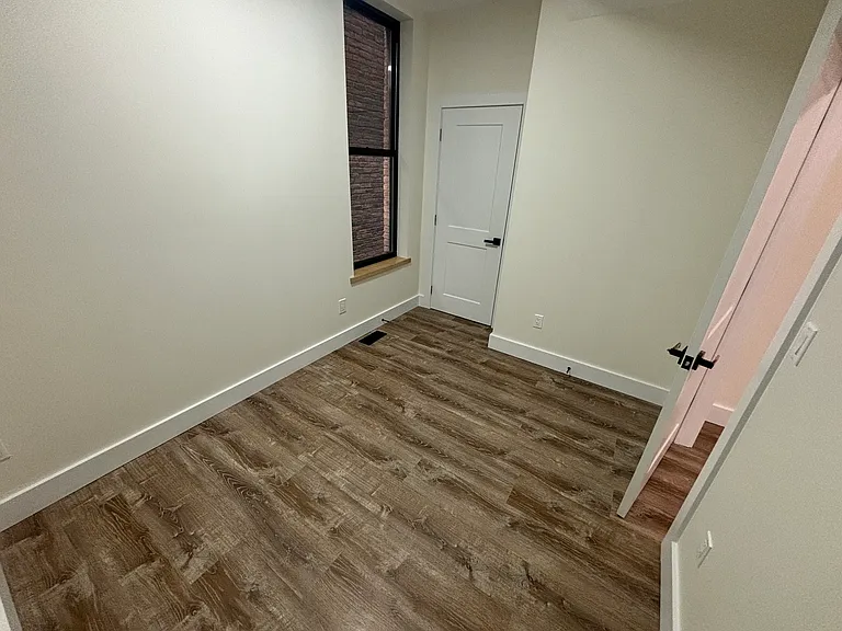 822 River St #3 — Photo 28