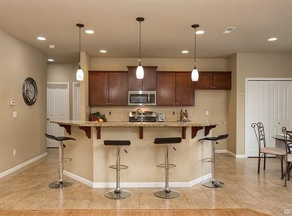 4th image of 12821 116th Avenue Ct E