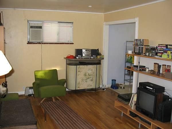 1st image of 115 S Lincoln St #115 C