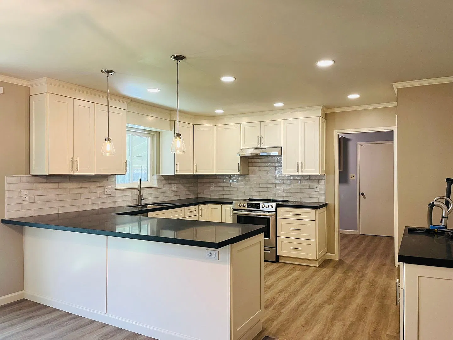 Completely Remodeled 3/2 in desirable East Elk Grove — Photo 4