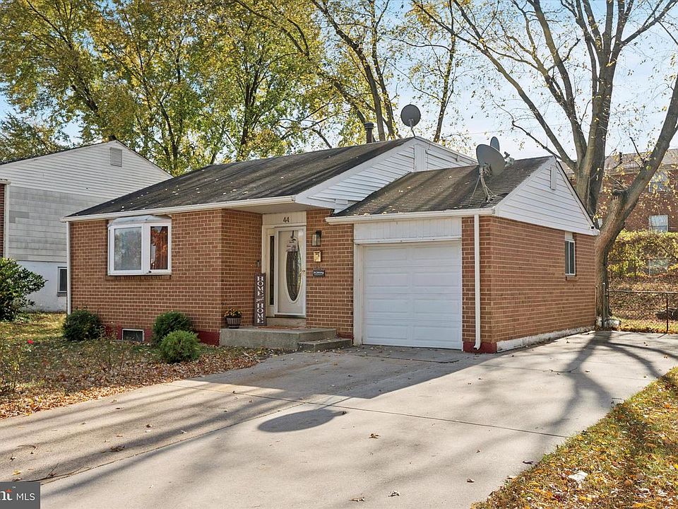 1st image of 44 E Bellamy Dr