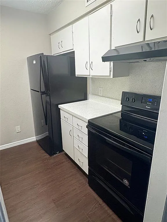 2 bed, 2.0 bath, 984 sqft, $1,400 — Photo 3