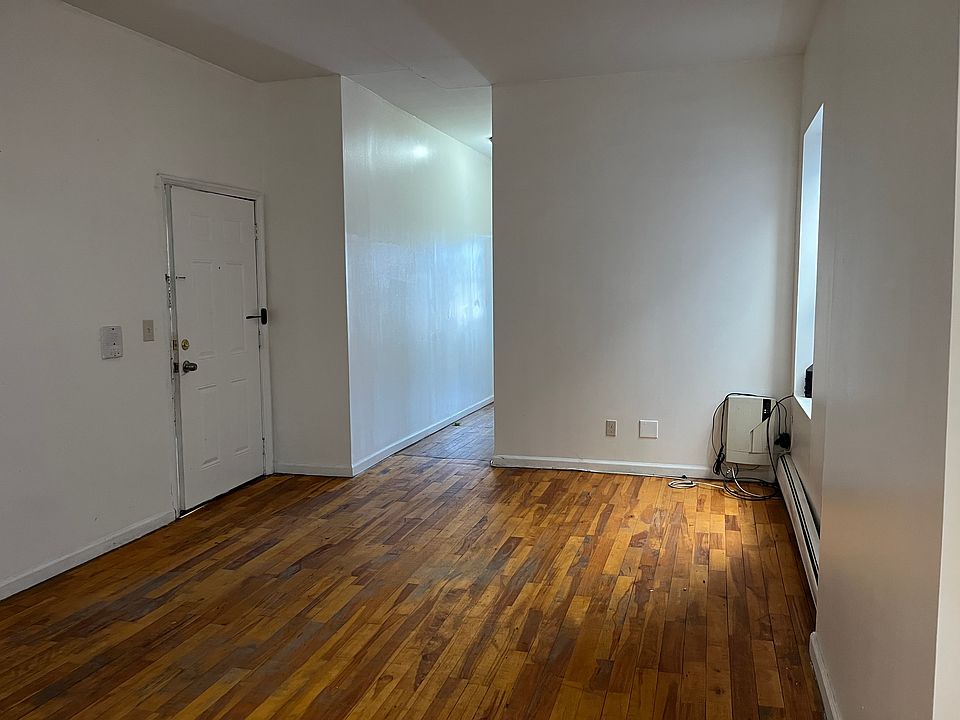 2nd image of 522 Ocean Ave APT 5