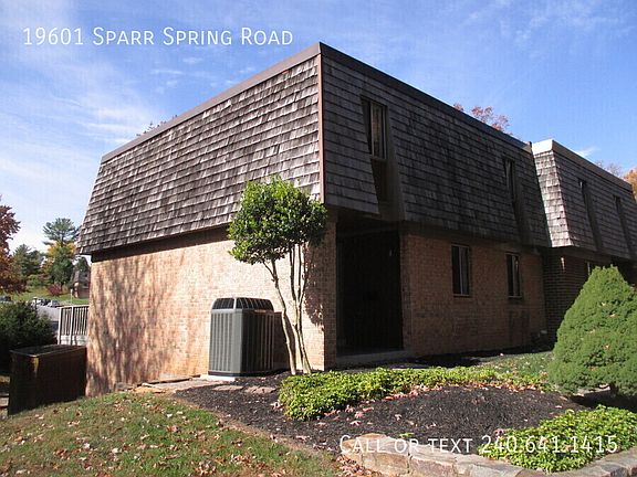 3rd image of 19601 Sparr Spring Rd