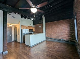 126 W A St APT 2H, Belleville, IL 62220