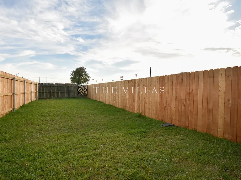The Villas Apartments — Photo 29