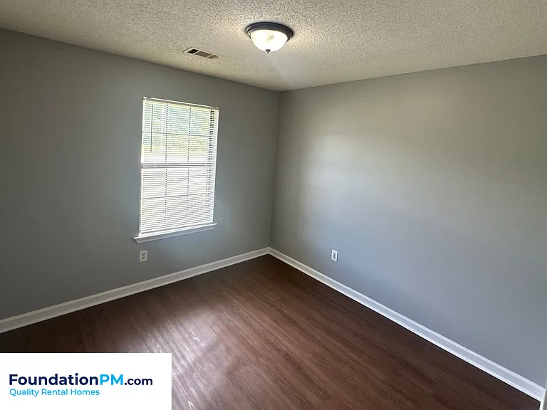 5407 Riverdale Rd — Photo 11