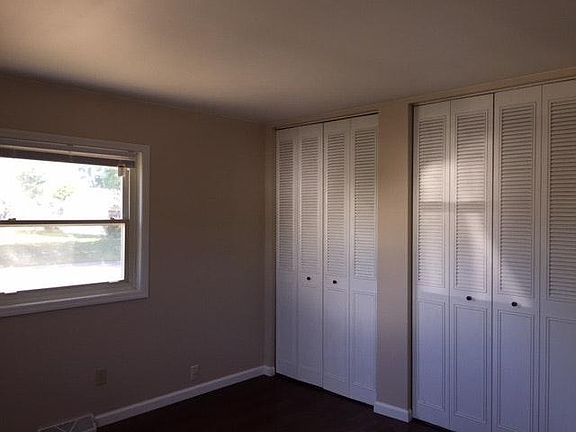2nd image of 720 S Parkway Dr
