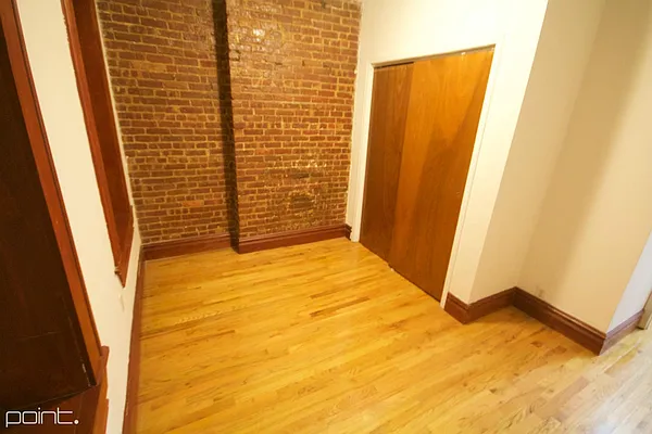 Rented by Point NYC | media 40