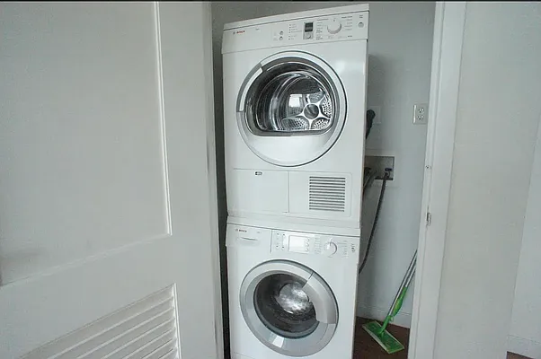 Rented by Nest Seekers International | media 31