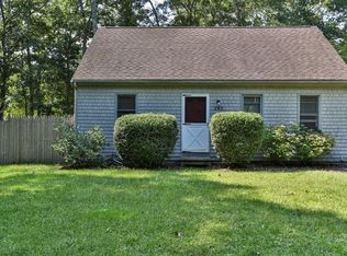 202 Algonquin Ave, Mashpee, MA 02649