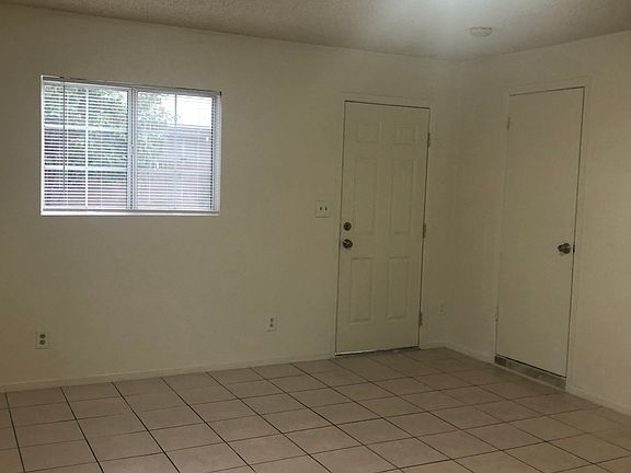 2nd image of 520 S Curtis Ave