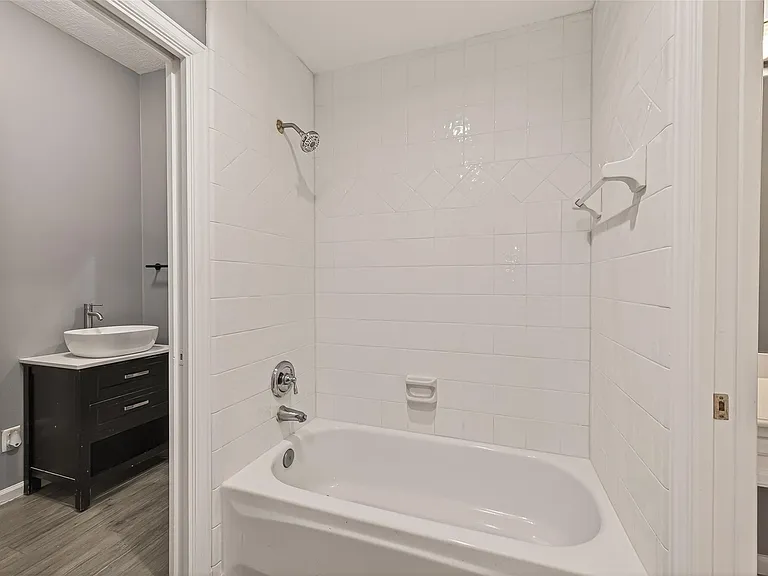 7203 Timberlake Dr — Photo 28