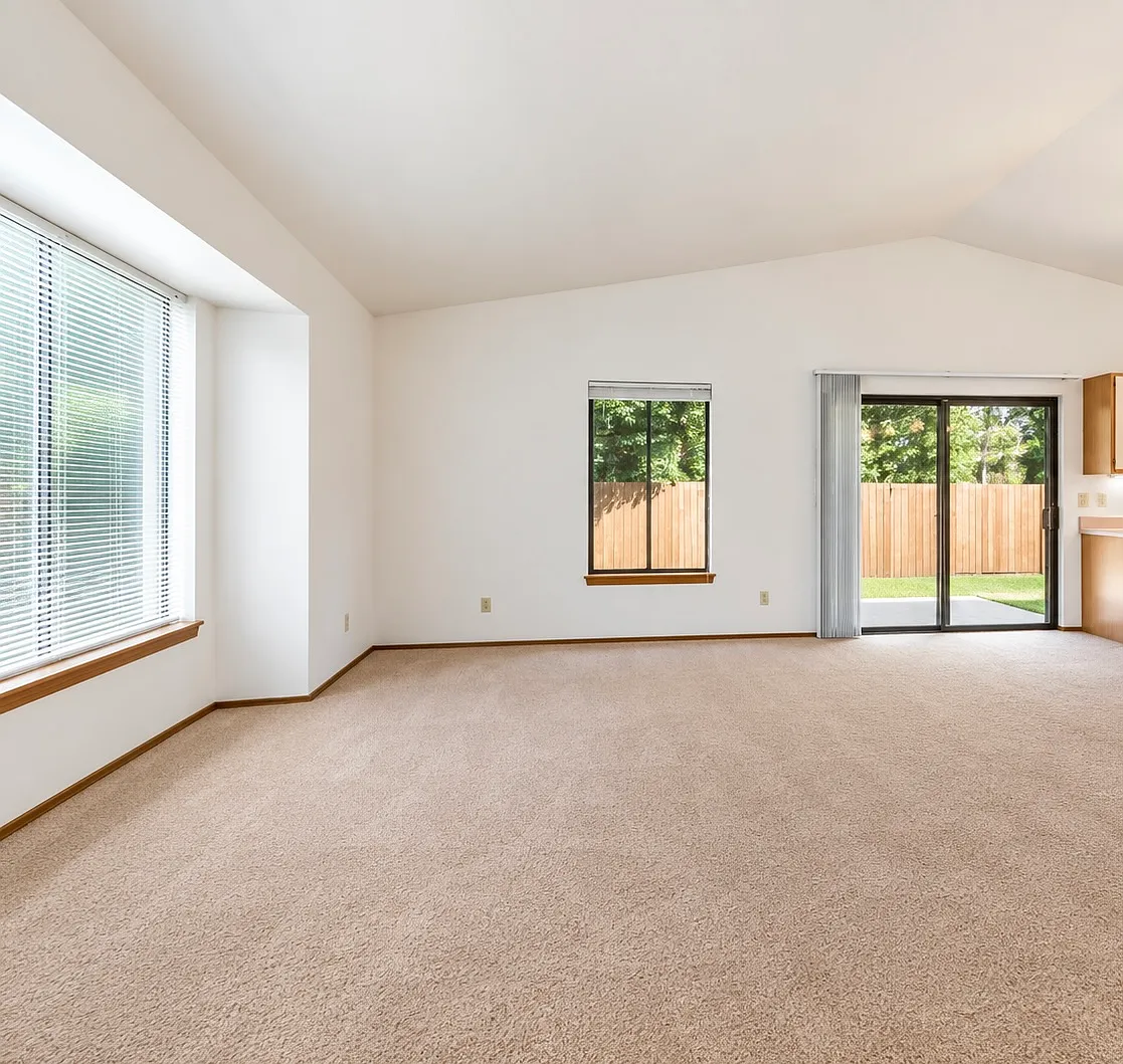 2 bed, 1.5 bath, 990 sqft, $2,300 — Photo 2