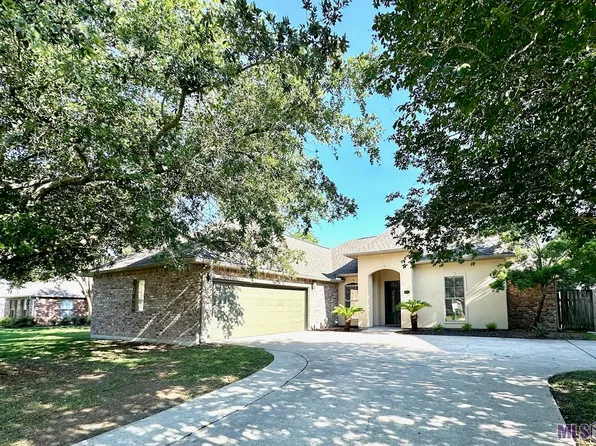 37211 Cobblestone Ave, Geismar, LA 70734