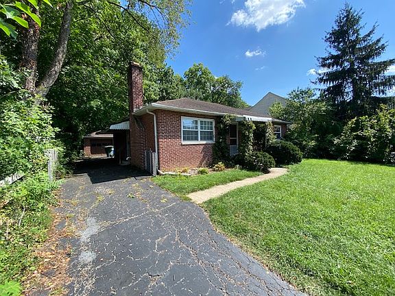 2nd image of 2796 Kensington Pl W