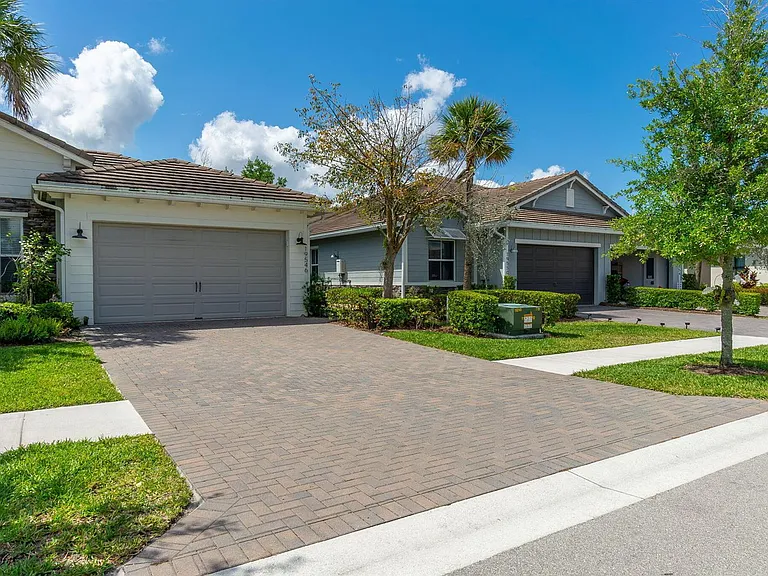 19546 Weathervane Way — Photo 1
