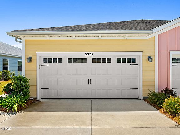 3rd image of 8554 Island Breeze Ave