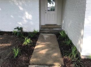 10522 Stockman Ln, Sugar Land, TX 77498