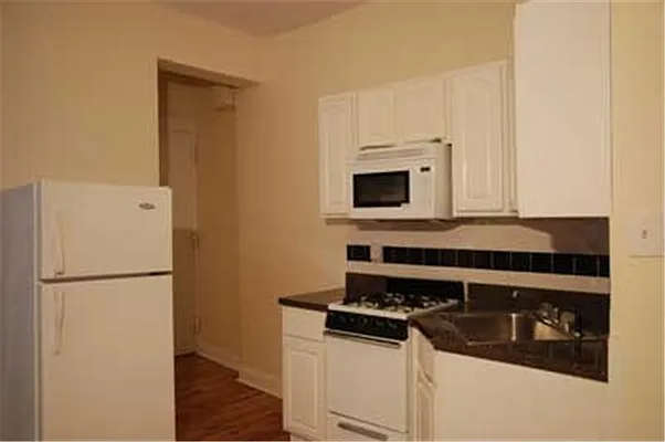 Rented by Buchbinder & Warren | media 33