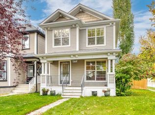 144 Prestwick Ave S, Calgary, AB T2Z3S6