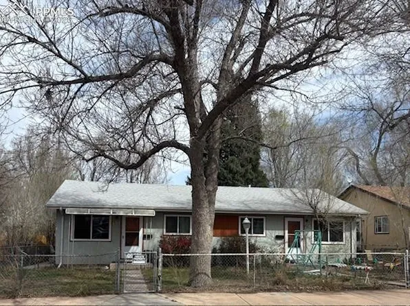 910 1st St, Colorado Springs, CO 80907