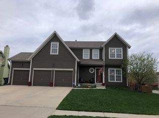 17687 W 160th Ter, Olathe, KS 66062