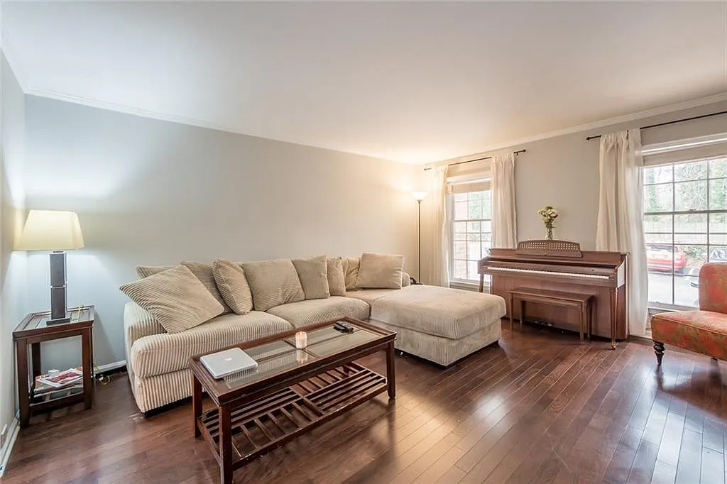 3 bed, 2.5 bath, 1534 sqft, $2,800 — Photo 4