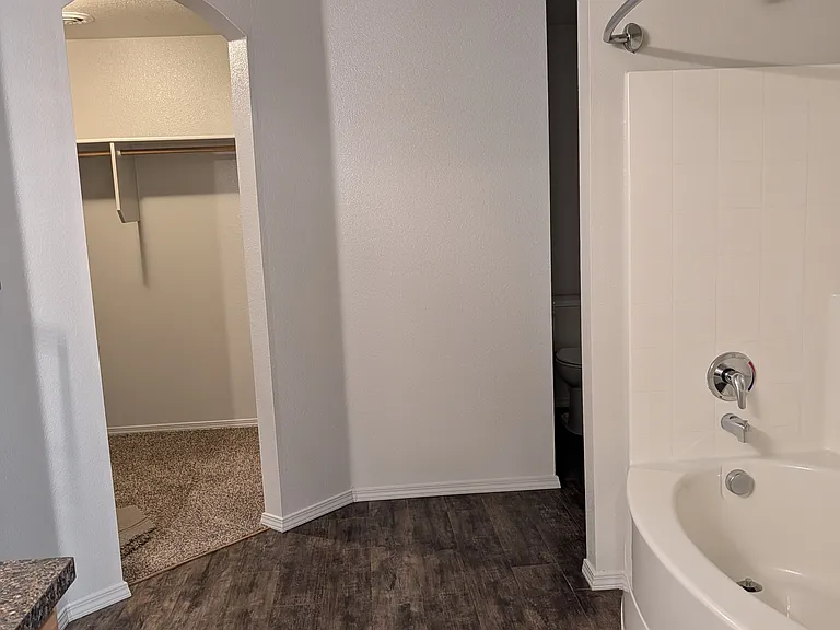 19543 Susquehanna Way — Photo 11