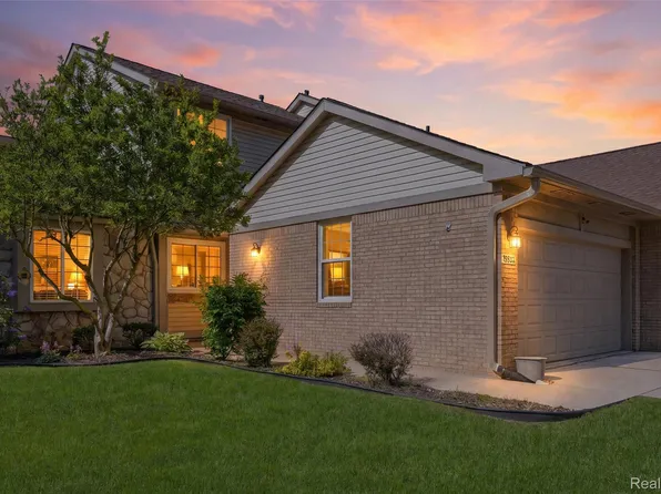 22852 Woodcreek Dr, Taylor, MI 48180