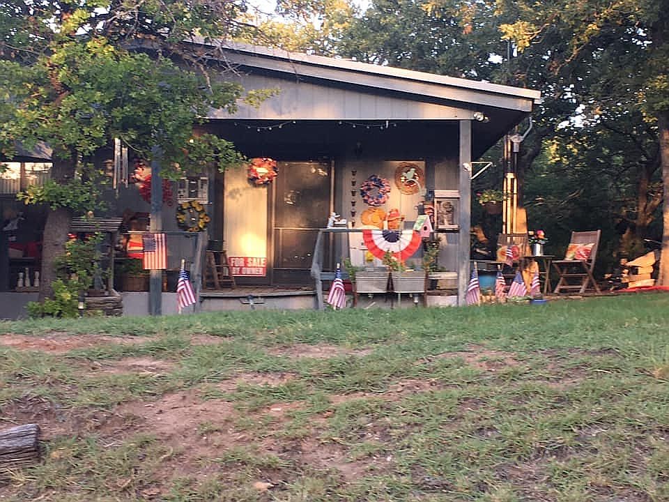 1st image of 108 Bandera Dr