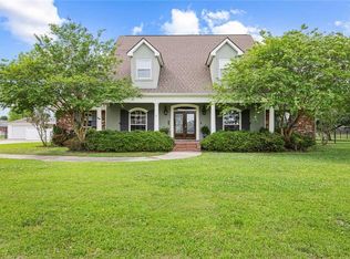 121 Leigh Ln, Montz, LA 70068