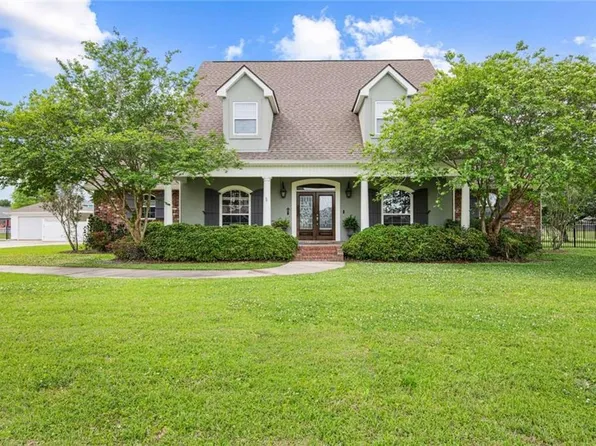 121 Leigh Ln, Montz, LA 70068