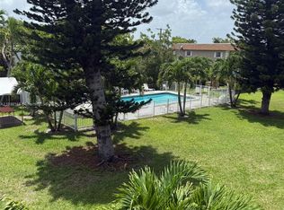 2839 Taylor St APT 10, Hollywood, FL 33020