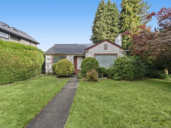 455 W 29th Ave, Vancouver, BC V5Y 2L1
