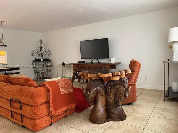 1855 NE 121st St APT 36, North Miami, FL 33181