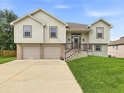 2513 NE Old Paint Rd, Lees Summit, MO, 64086
