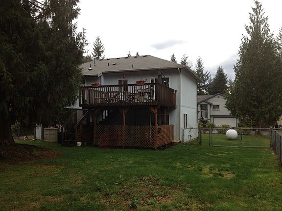 Back view of Large entertainment deck & MIL entrance